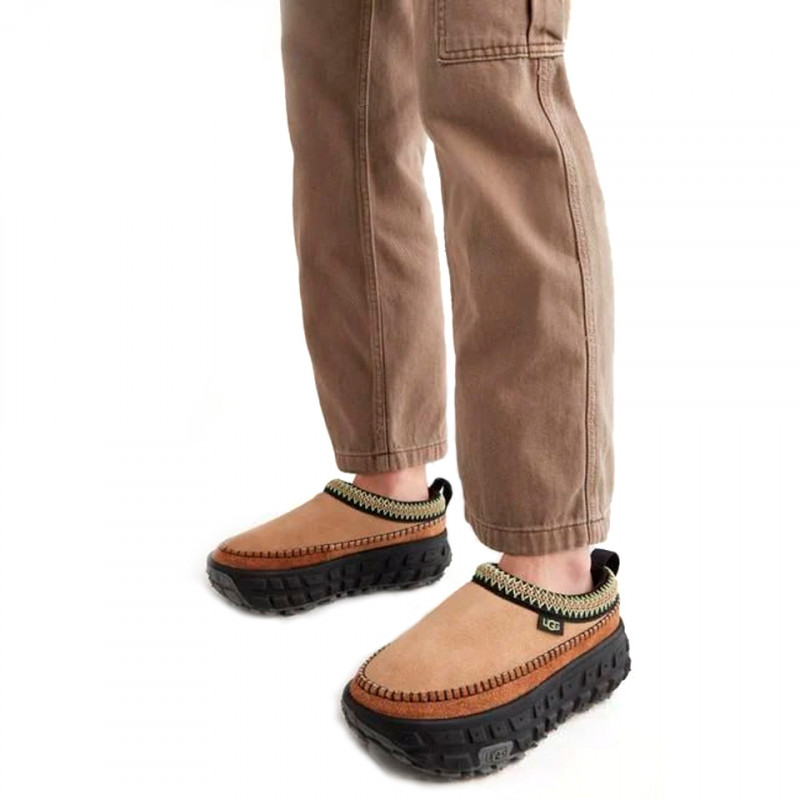 Женские слипоны UGG Venture Daze Sand Black