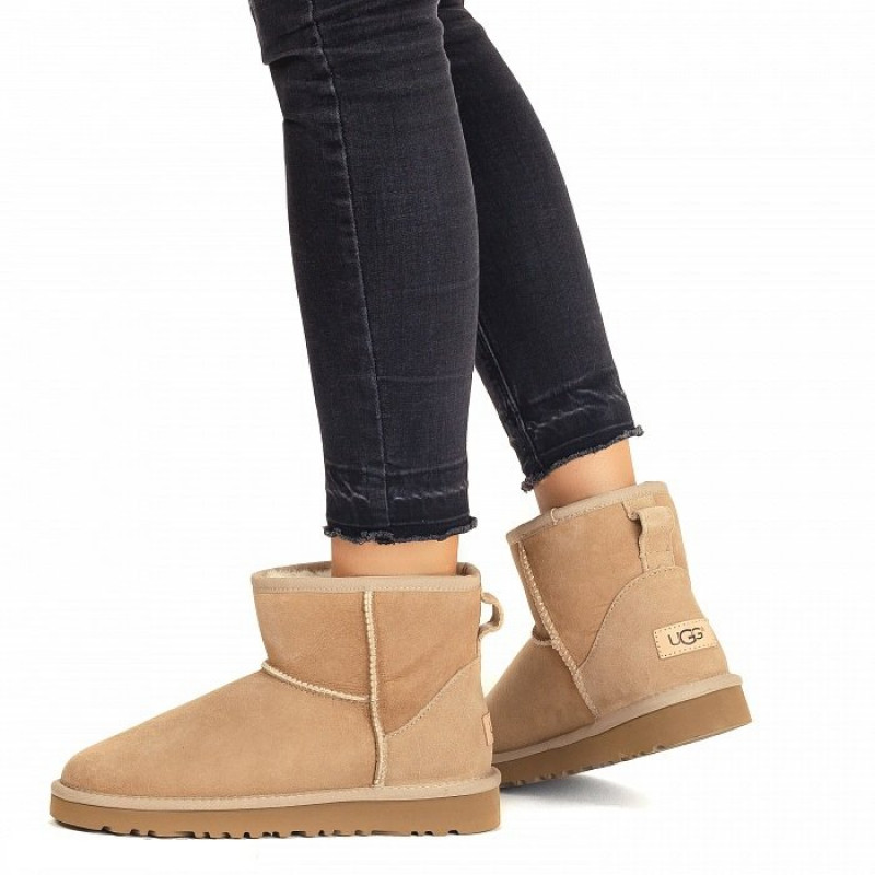 Женские Угги UGG Classic Mini II Sand