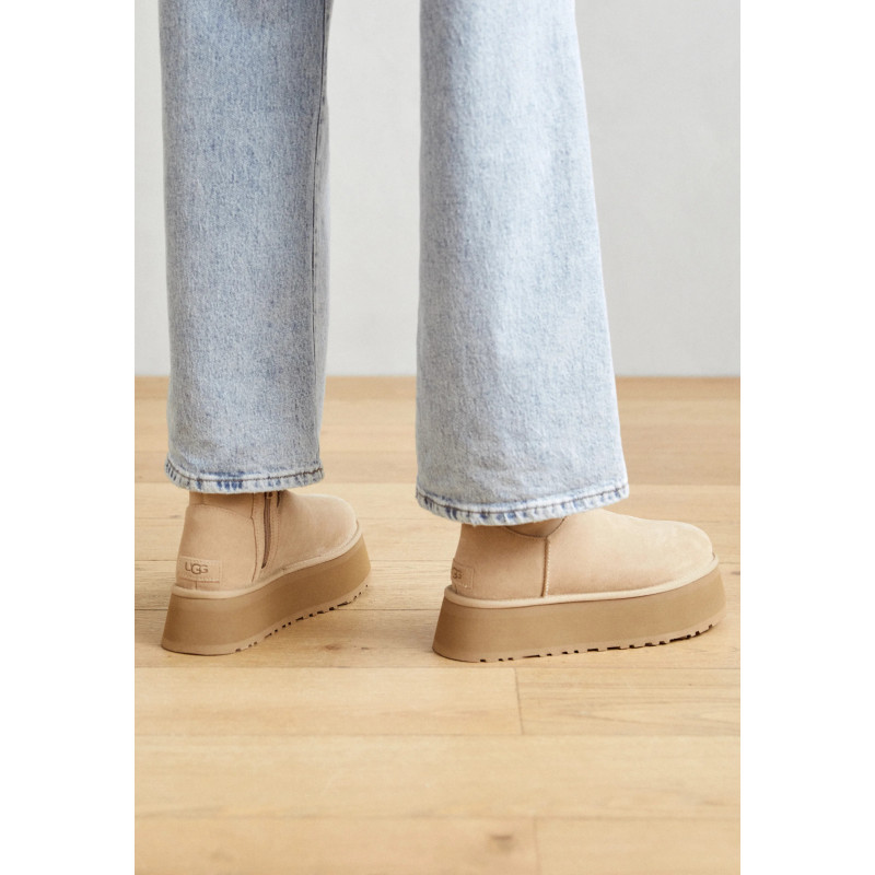 Женские Угги UGG Classic Dipper Sand