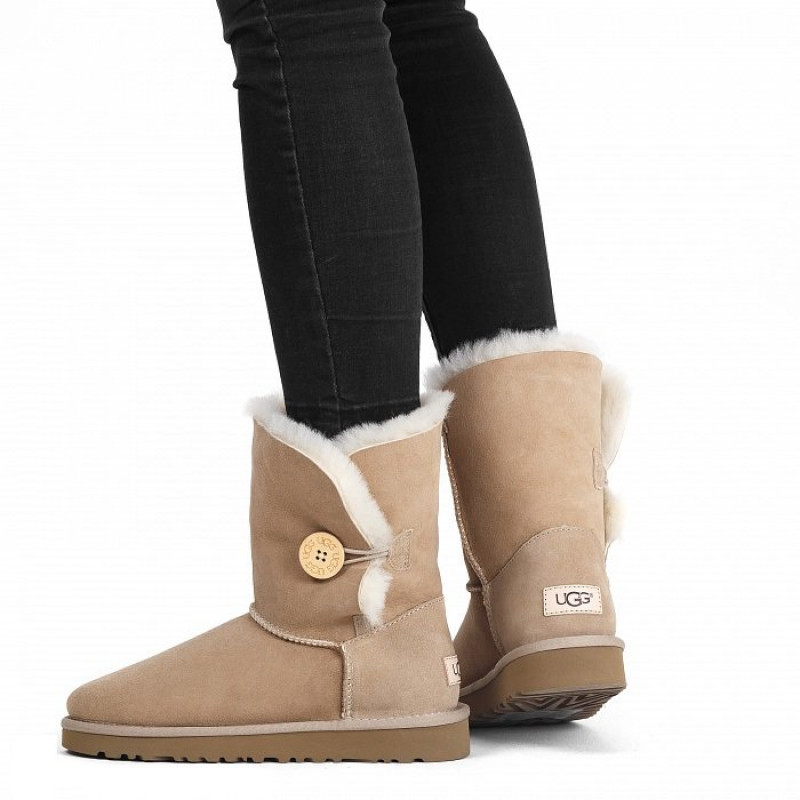 Женские Угги UGG Bailey Button II Sand