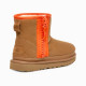Женские Угги UGG Classic Mini Zipper Tape Logo Chestnut