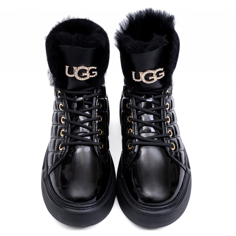 Женские ботинки UGG Shanti Black