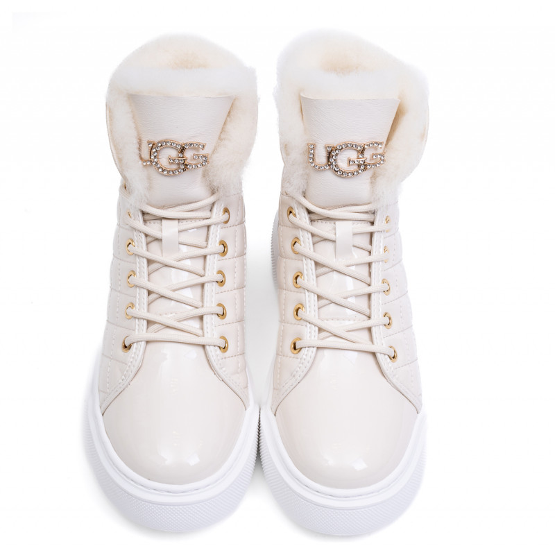 Женские ботинки UGG Shanti Lockable Sand